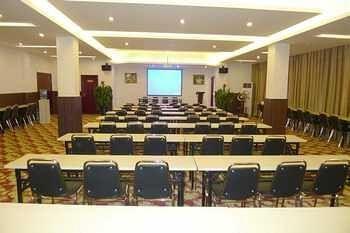 Zhengzhou Youna Hotel Huaihe Road Bagian luar foto