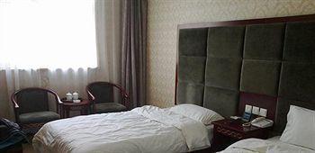 Zhengzhou Youna Hotel Huaihe Road Bagian luar foto